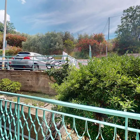 Perla - By Ligooria *